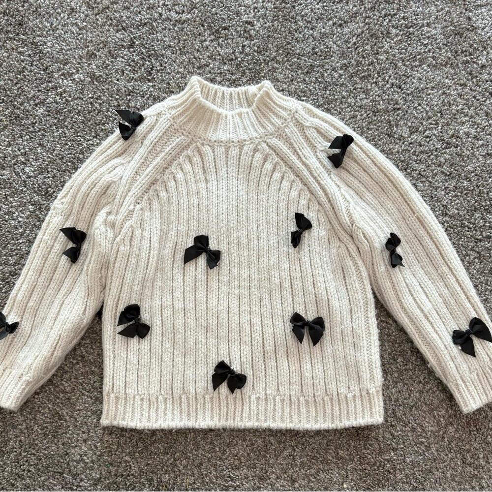 Zara girls size 6 sweater